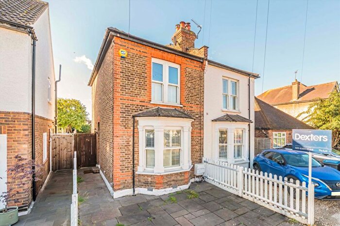 3 Bedroom Semi-Detached House To Rent In Tolworth Park Road, Surbiton, KT6