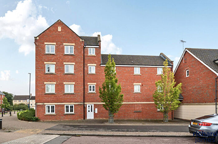 2 Bedroom Apartment For Sale In Thursday Street, Swindon, SN25