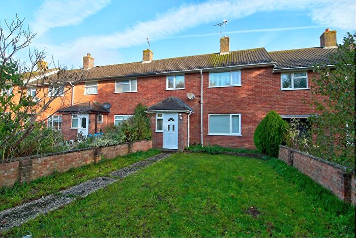 3 Bedroom Terraced House For Sale In Portsmouth Crescent, Basingstoke, RG22