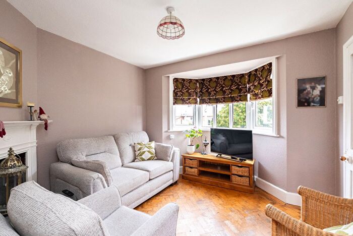 3 Bedroom Terraced House For Sale In Myrtle Road, Dorking, RH4