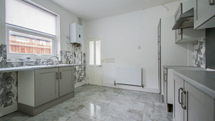 3 Bedroom End Of Terrace House To Rent In Beilby Road, Stirchley, Birmingham, B30