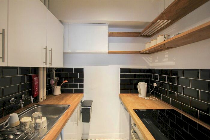 1 Bedroom Flat To Rent In Marine Court, St. Leonards-On-Sea, TN38