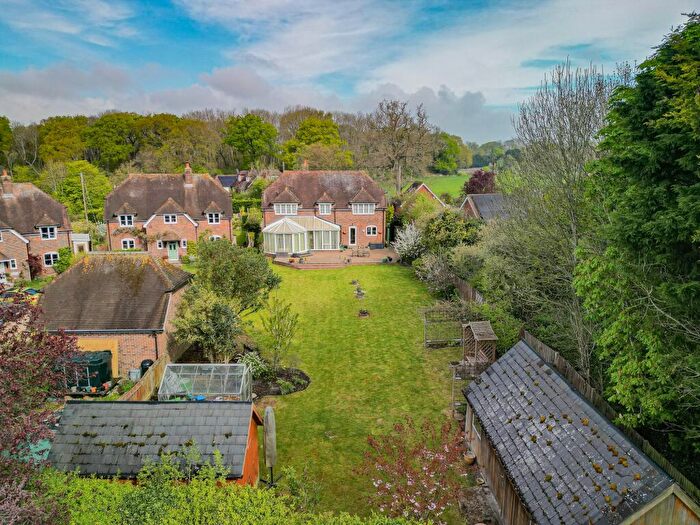 5 Bedroom Detached House For Sale In Hurst Lane, Owslebury, SO21