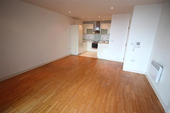 1 Bedroom Apartment To Rent In St Georges Island, Kelso Place, Manchester, Greater Manchester, M15