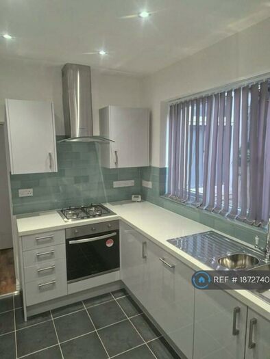 3 Bedroom Terraced House To Rent In Stovell Avenue, Levenshulme, Manchester, M12