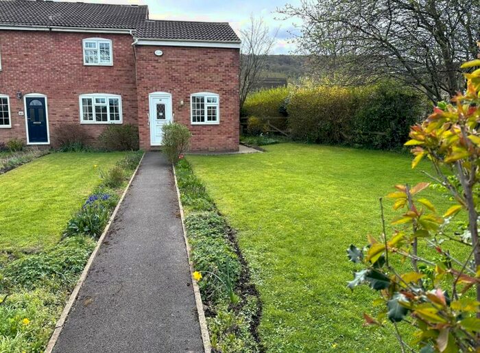 2 Bedroom End Of Terrace House For Sale In Cambridge Drive, Otley, LS21
