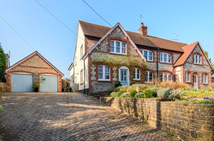 4 Bedroom Semi-Detached House For Sale In Park View, Sutton Veny, BA12