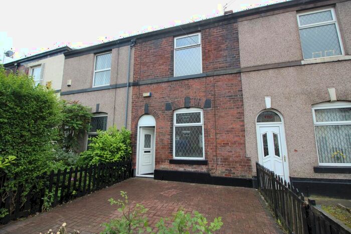 2 Bedroom Terraced House To Rent In Rochdale Old Road, Bury, BL9