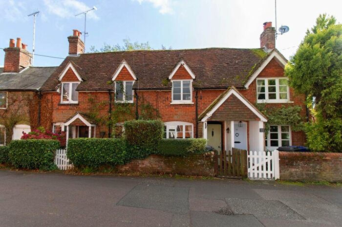 2 Bedroom Cottage To Rent In The Borough, Crondall, Farnham, GU10