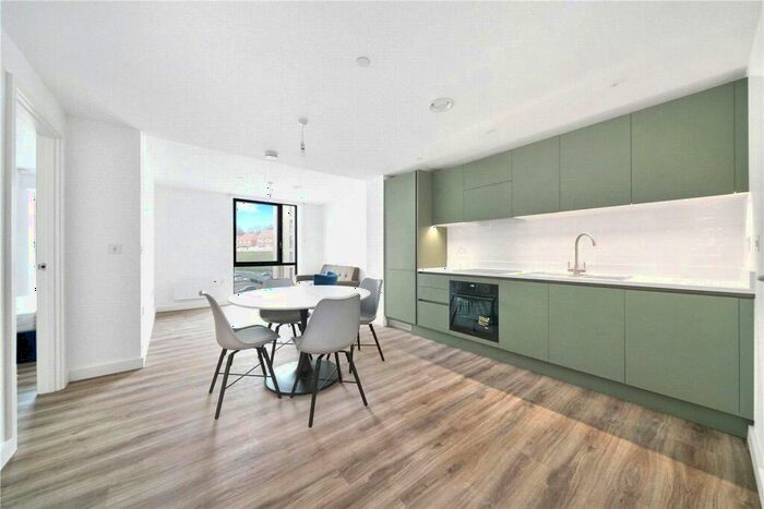 1 Bedroom Apartment To Rent In Calibra Court, Kimpton Road, Luton, LU2