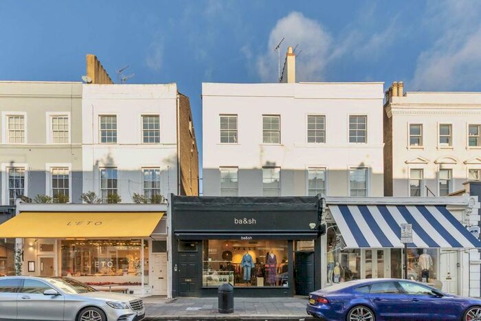 2 Bedroom Flat To Rent In Westbourne Grove, London, W11