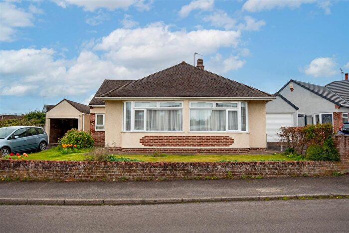 3 Bedroom Detached Bungalow For Sale In St. Annes Drive, Oldland Common, Bristol, BS30