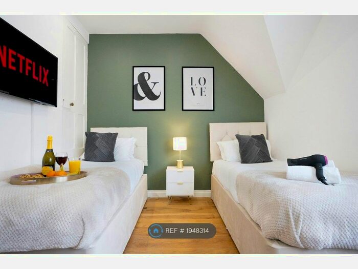 1 Bedroom Flat To Rent In Well Street, Buckingham, MK18