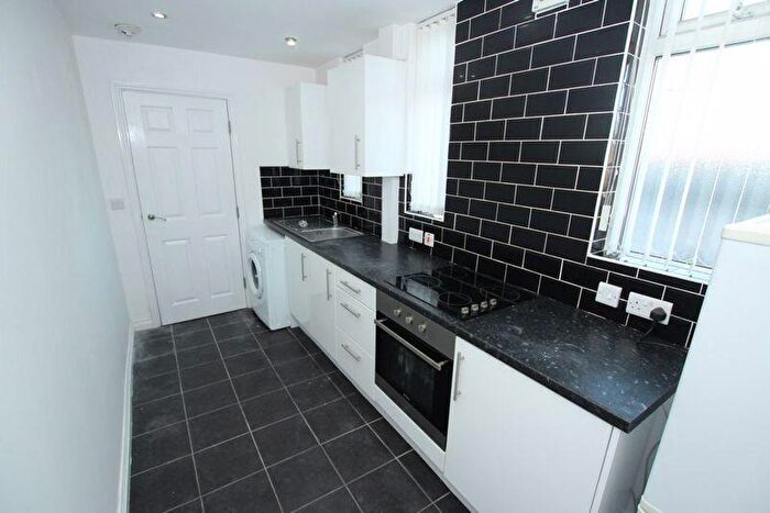 2 Bedroom Flat To Rent In Chapel Chambers, Chapel Street, Middleton, M24