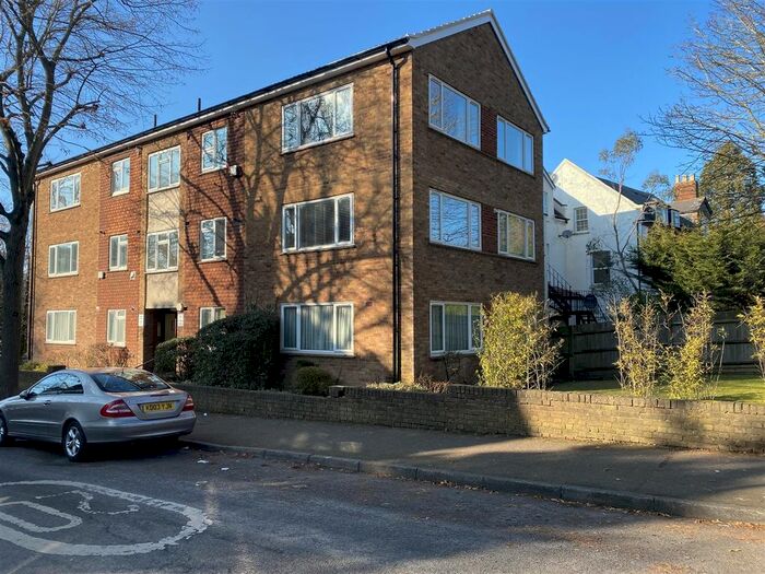 2 Bedroom Flat To Rent In Egmont Road, Sutton, SM2
