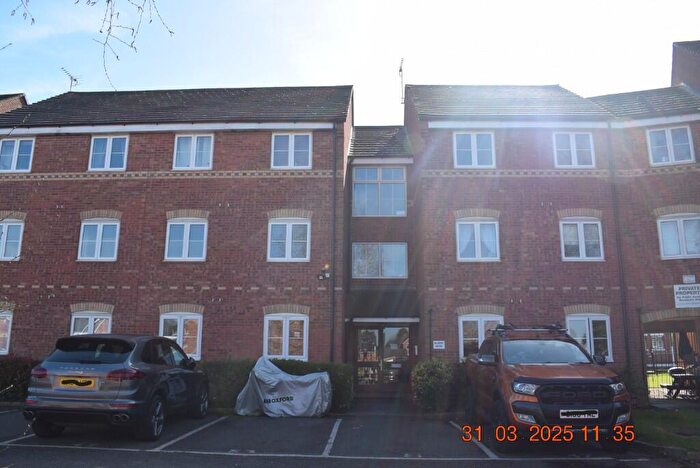 2 Bedroom Apartment To Rent In Waterside, Coventry, West Midlands, CV6