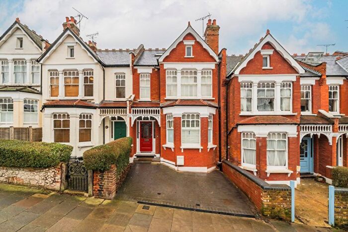 4 Bedroom Terraced House For Sale In Rosebery Road, London, N10