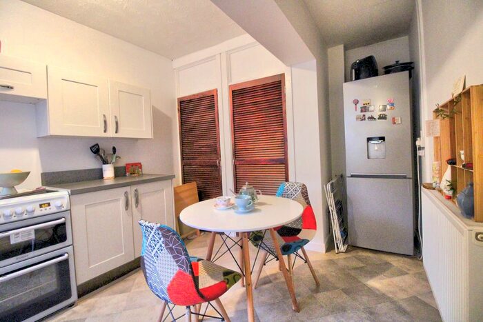 2 Bedroom Flat For Sale In The Garth, Abertridwr, Caerphilly, CF83
