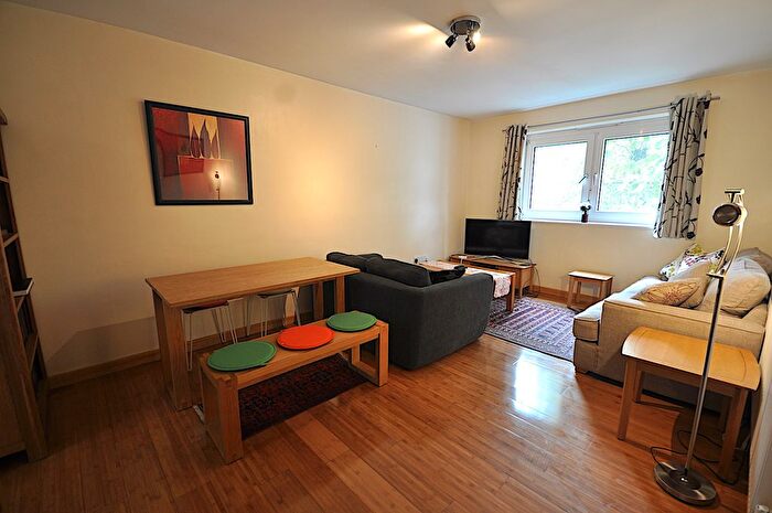 4 Bedroom Flat To Rent In Ampthill Square, Euston, Camden, Ucl, West End, Eversholt Street, Bloomsbury, London, NW1