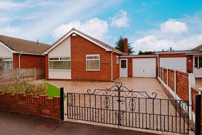 2 Bedroom Bungalow For Sale In Gatesheath Drive, Upton, Chester, CH2