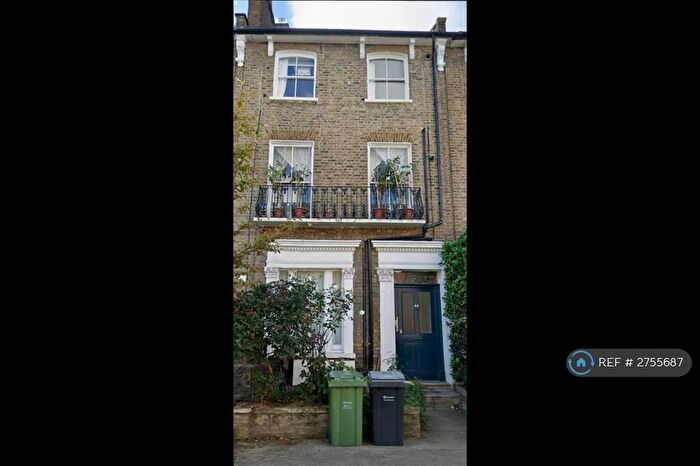 3 Bedroom Maisonette To Rent In Patshull Road, London, NW5