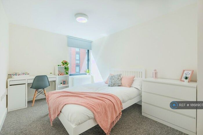 4 Bedroom Flat To Rent In Anglo Works, Sheffield, S1