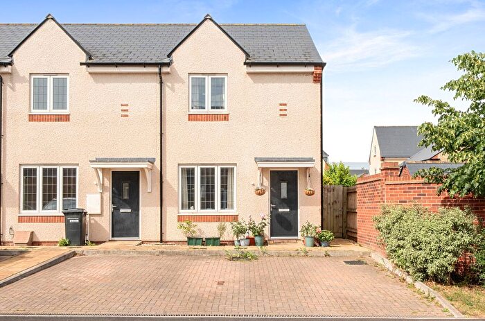 2 Bedroom End Of Terrace House For Sale In Follett Close, Wellington, Somerset, TA21