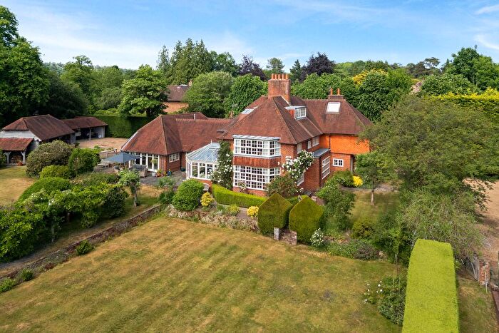 6 Bedroom Detached House For Sale In Weydown Road, Haslemere, GU27