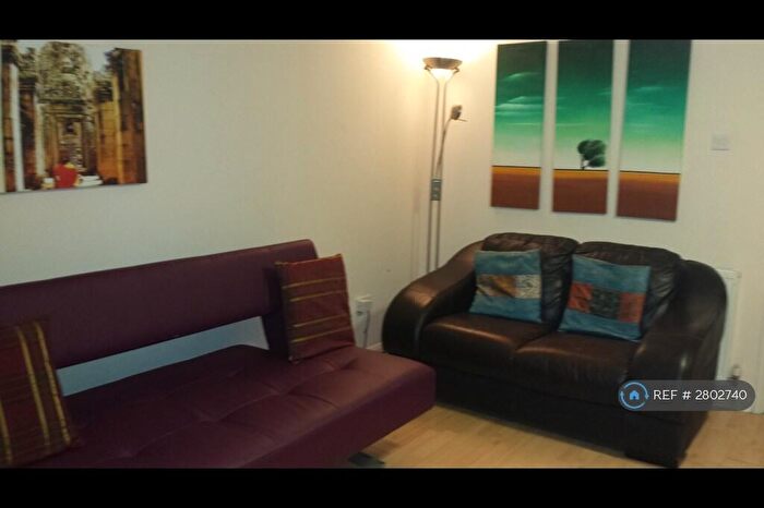 1 Bedroom Flat To Rent In Stovell Road, Windsor, SL4