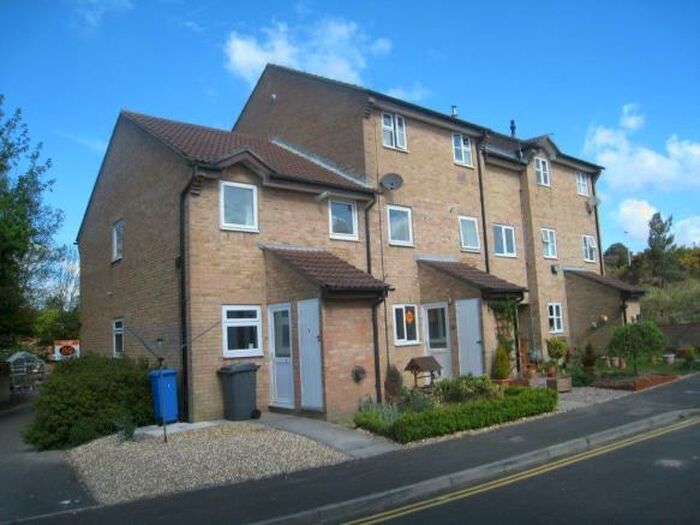 2 Bedroom Apartment To Rent In Sydling Close, Poole, BH17