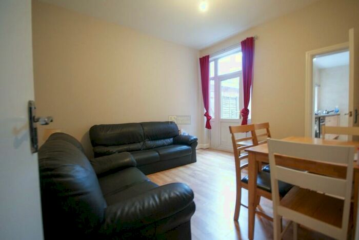 5 Bedroom Terraced House To Rent In Raddlebarn Road, Selly Oak - Student Property, B29