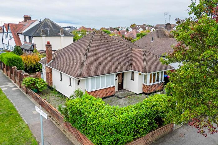 3 Bedroom Detached Bungalow For Sale In London Road, Leigh-On-Sea, SS9