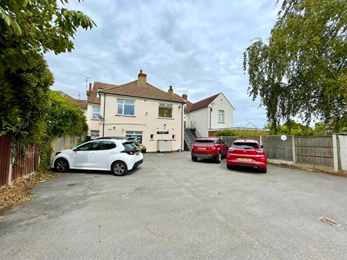 1 Bedroom Flat To Rent In London Road, Hadleigh, SS7