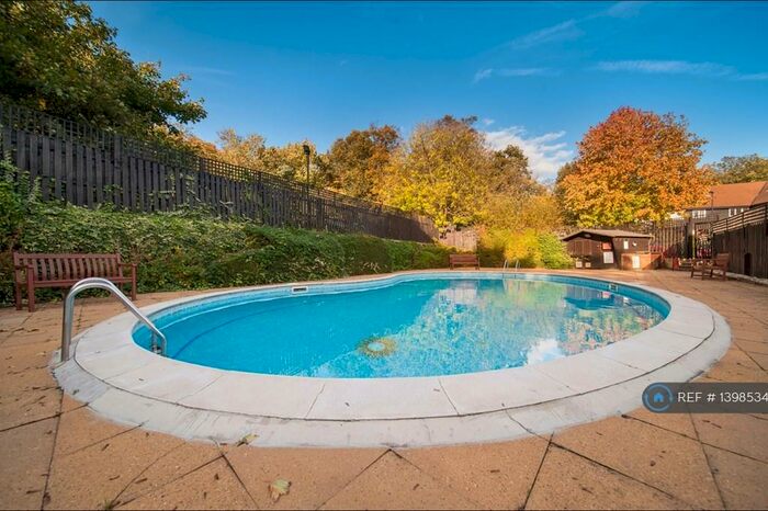 1 Bedroom Flat To Rent In Steep Hill, Croydon, CR0