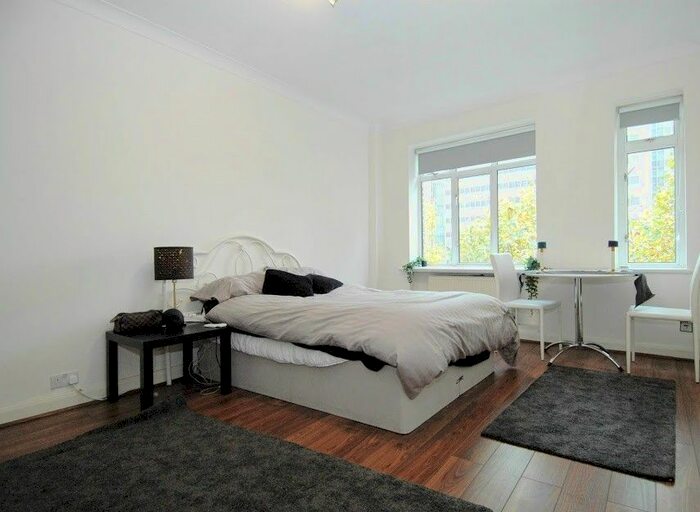 Studio To Rent In Warren Court, Euston Road, Fitzrovia, London, NW1