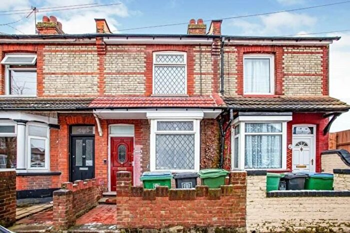 3 Bedroom Property To Rent In Sydney Road, Watford, WD18