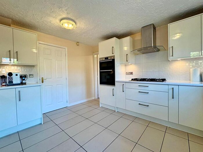 4 Bedroom Detached House For Sale In Sycamore Close, Sutton Coldfield, B76