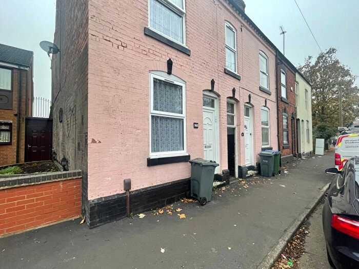3 Bedroom Property To Rent In Oak Road, West Bromwich, B70