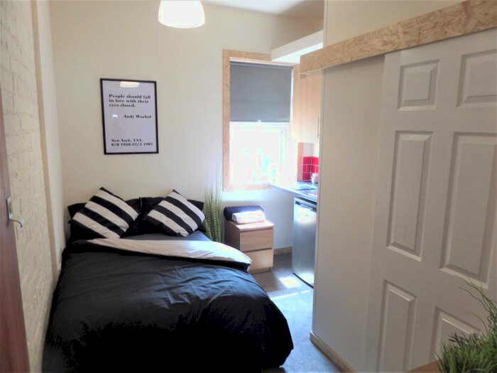 1 Bedroom Studio To Rent In Drummond Street, Whitmore Reans, Wolverhampton, West Midlands, WV1