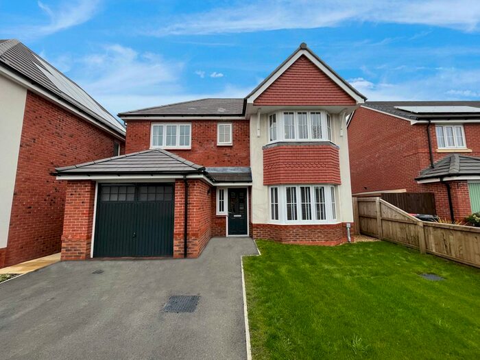 4 Bedroom Detached House To Rent In Cummins Drive, Longridge, PR3
