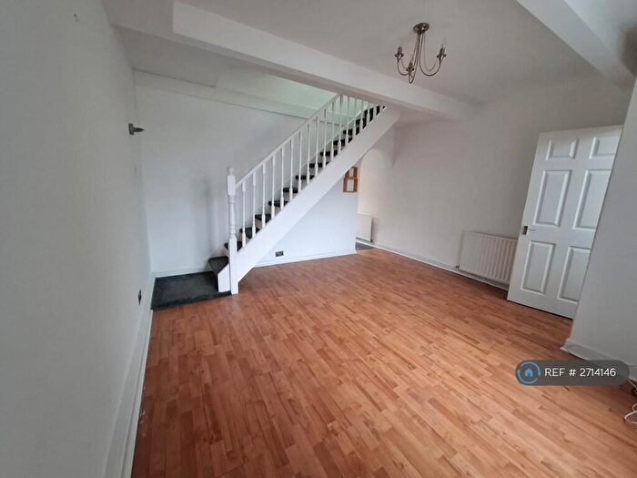 2 Bedroom Terraced House To Rent In Tottington Road, Bury, BL8