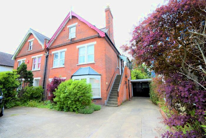 1 Bedroom Flat To Rent In Beckenham Hill Road, London, SE6