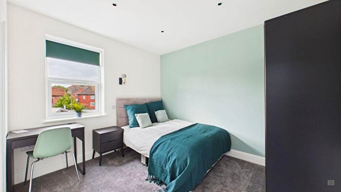 1 Bedroom House Of Multiple Occupation To Rent In Room, Sherborne Road, Yeovil, BA21