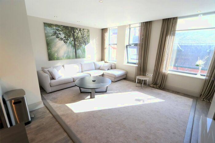 1 Bedroom Flat To Rent In King Street, Manchester, M2