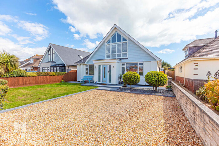 6 Bedroom Detached House For Sale In Clowes Avenue, Bournemouth, BH6