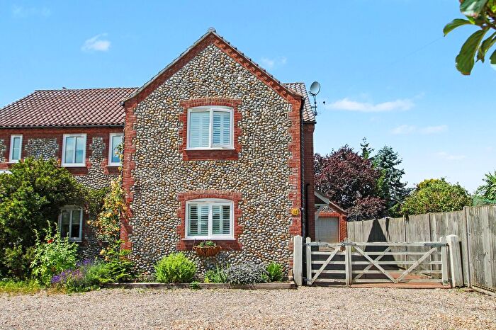 3 Bedroom Semi-Detached House For Sale In Hollow Lane, Langham, Holt, NR25