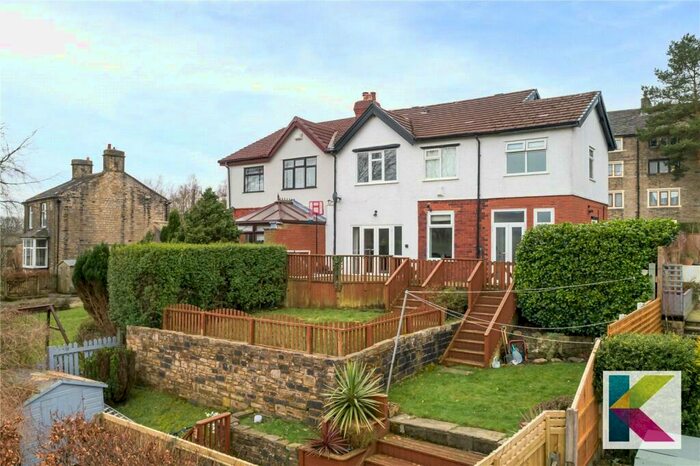 4 Bedroom Semi-Detached House To Rent In Ashmount, Quick Road, Mossley, OL5