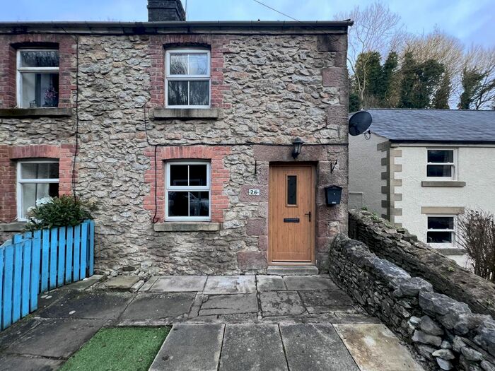 2 Bedroom Property To Rent In Yeoman Street, Bonsall, Matlock, DE4