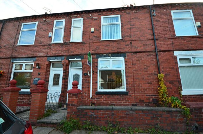 3 Bedroom Terraced House To Rent In Kensington Grove, Denton, Manchester, M34