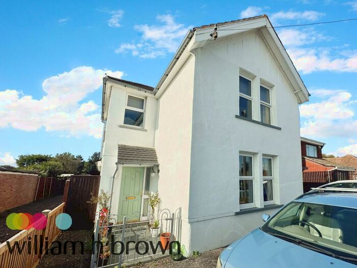 4 Bedroom House To Rent In Cottage Grove, Clacton-On-Sea, CO16